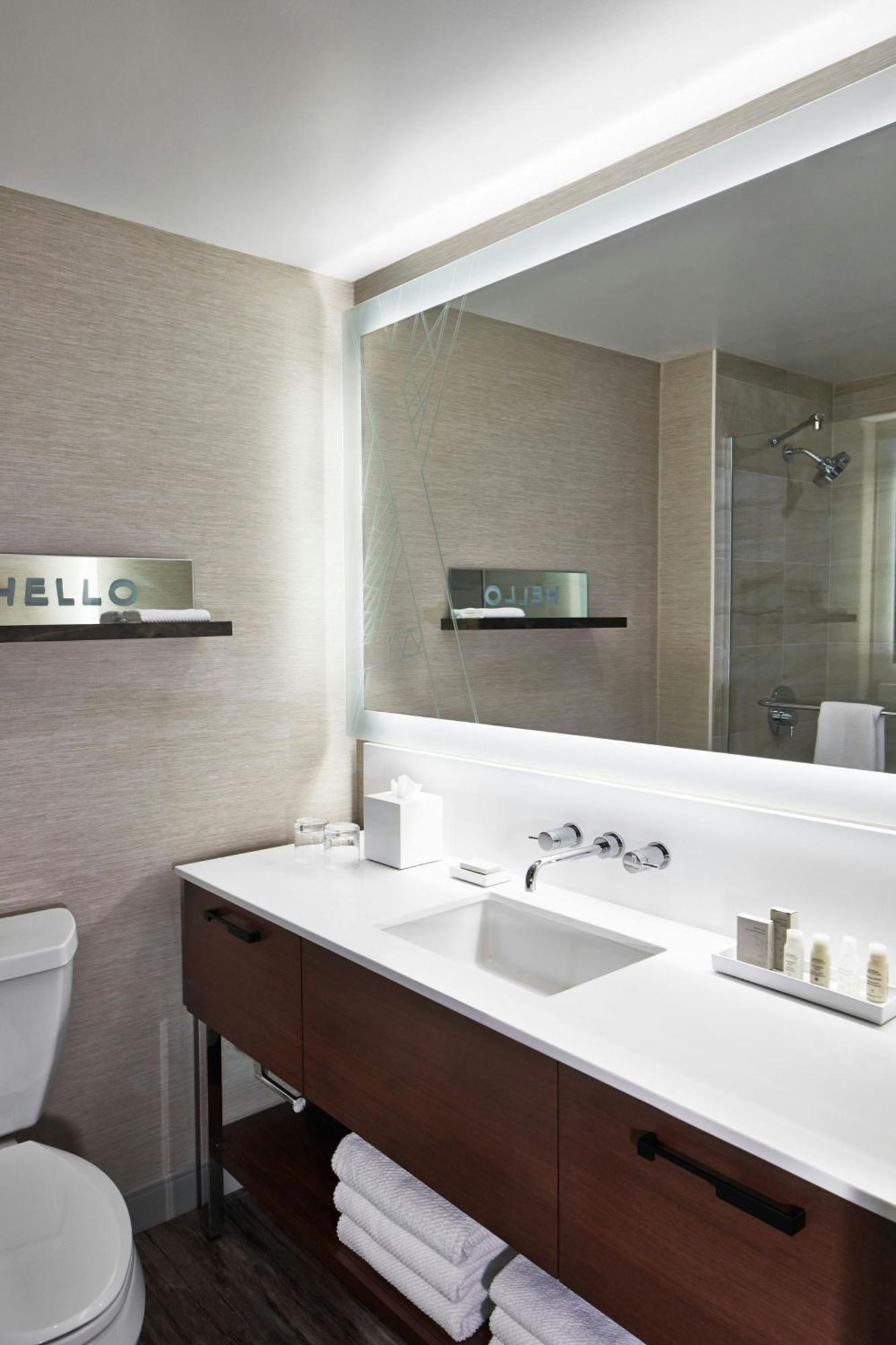 The Del Monte Lodge Renaissance Rochester Hotel & Spa Екстериор снимка
