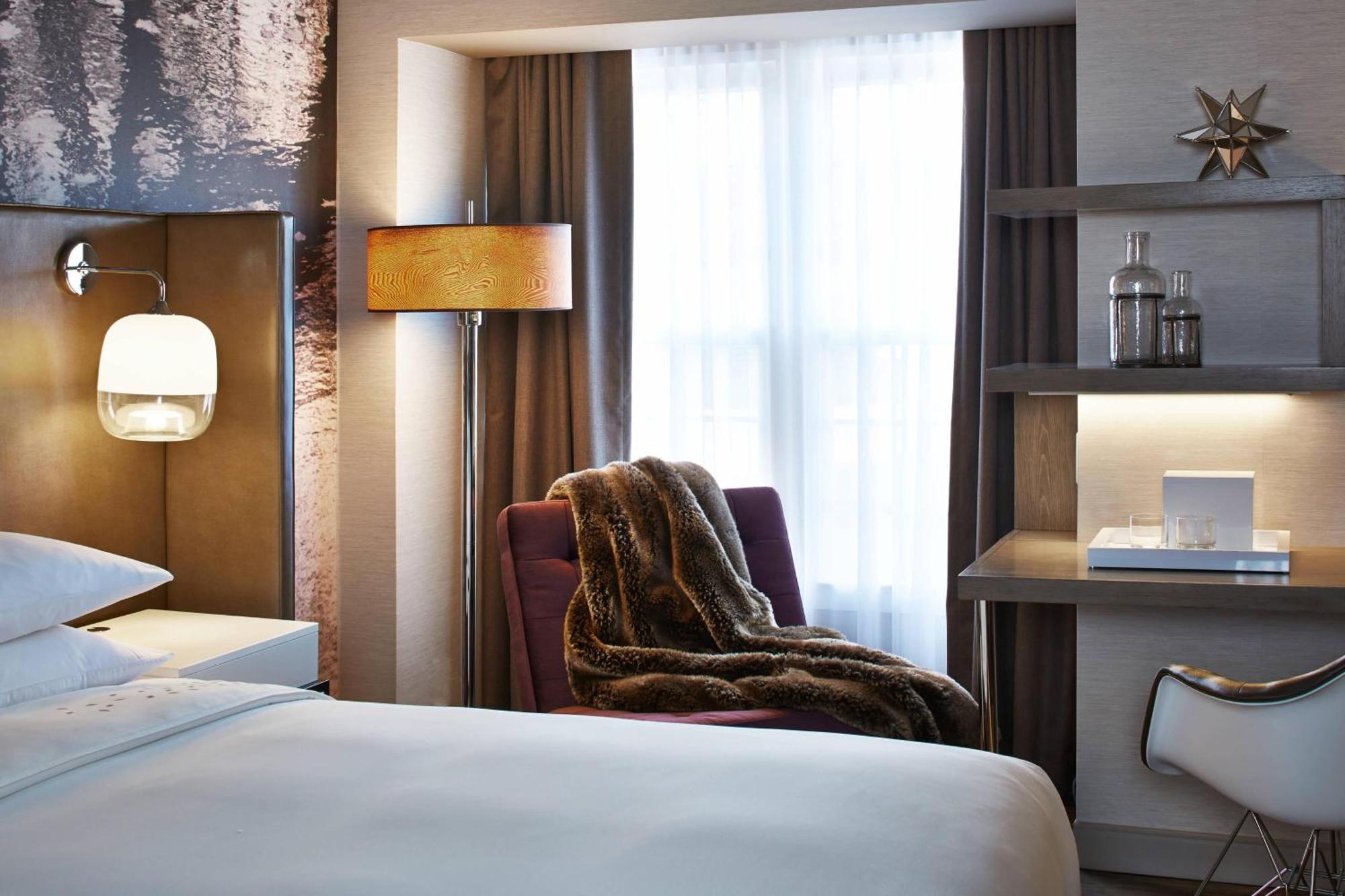 The Del Monte Lodge Renaissance Rochester Hotel & Spa Екстериор снимка